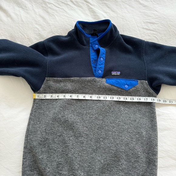 Patagonia Synchilla Navy and Gray Sweater - Picture 5 of 7